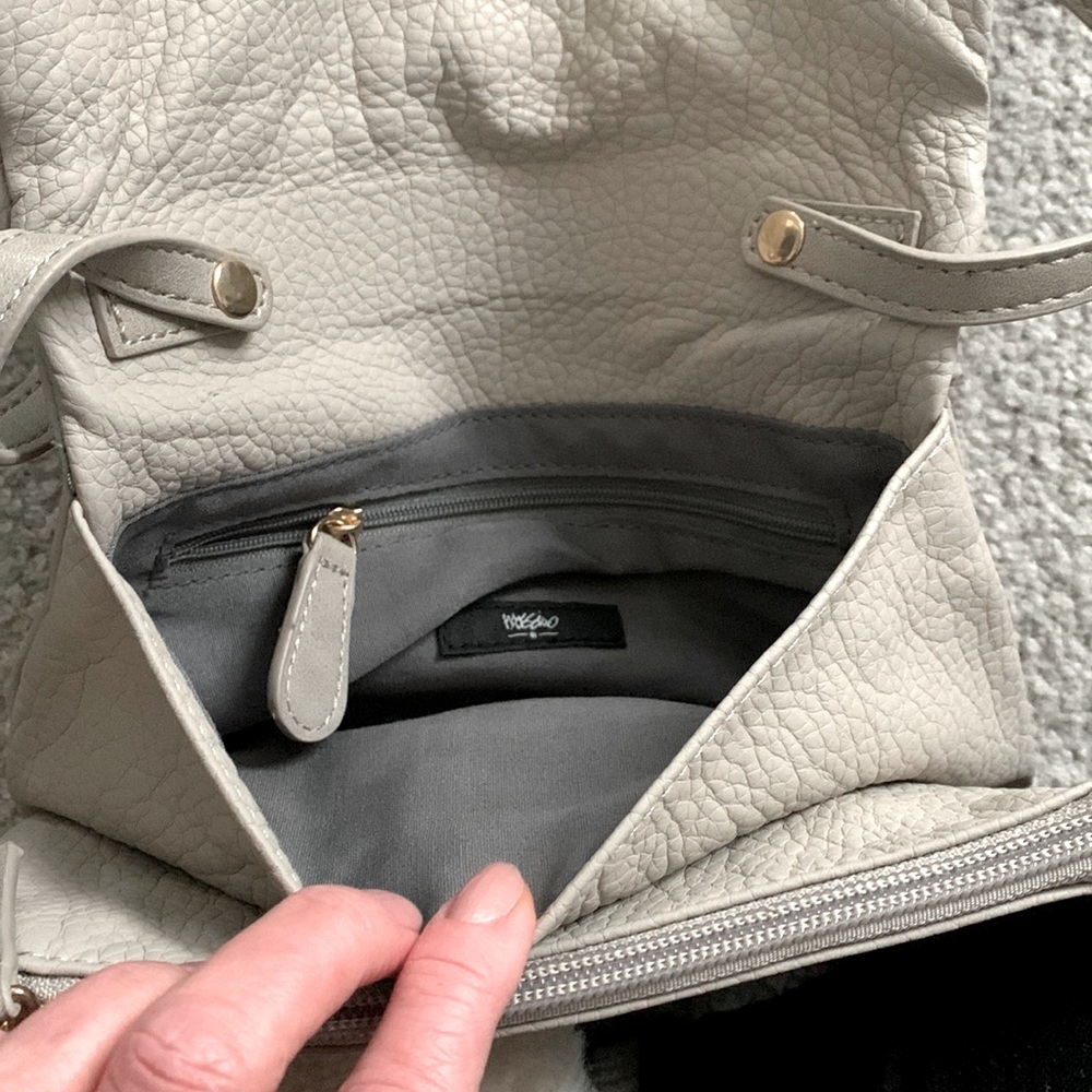 Mossimo purse - Picture 3 of 3